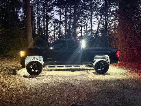 Used 2017 GMC Sierra 1500 SLE w/ SLE Value Package image 13