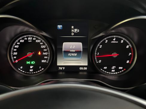 Used 2015 Mercedes-Benz C 300 Sedan image 6