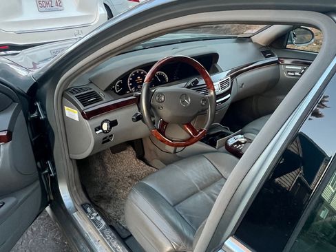 Used 2008 Mercedes-Benz S 550 4MATIC image 6