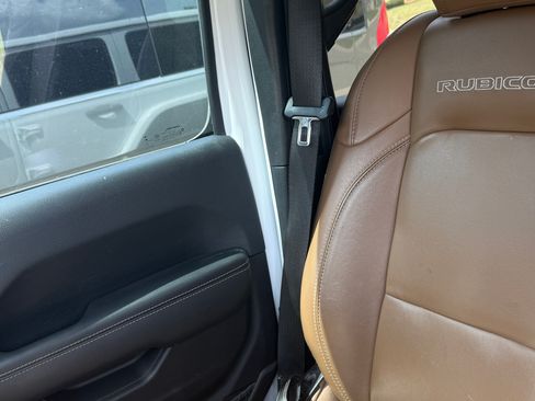 Used 2021 Jeep Wrangler Unlimited Rubicon image 14