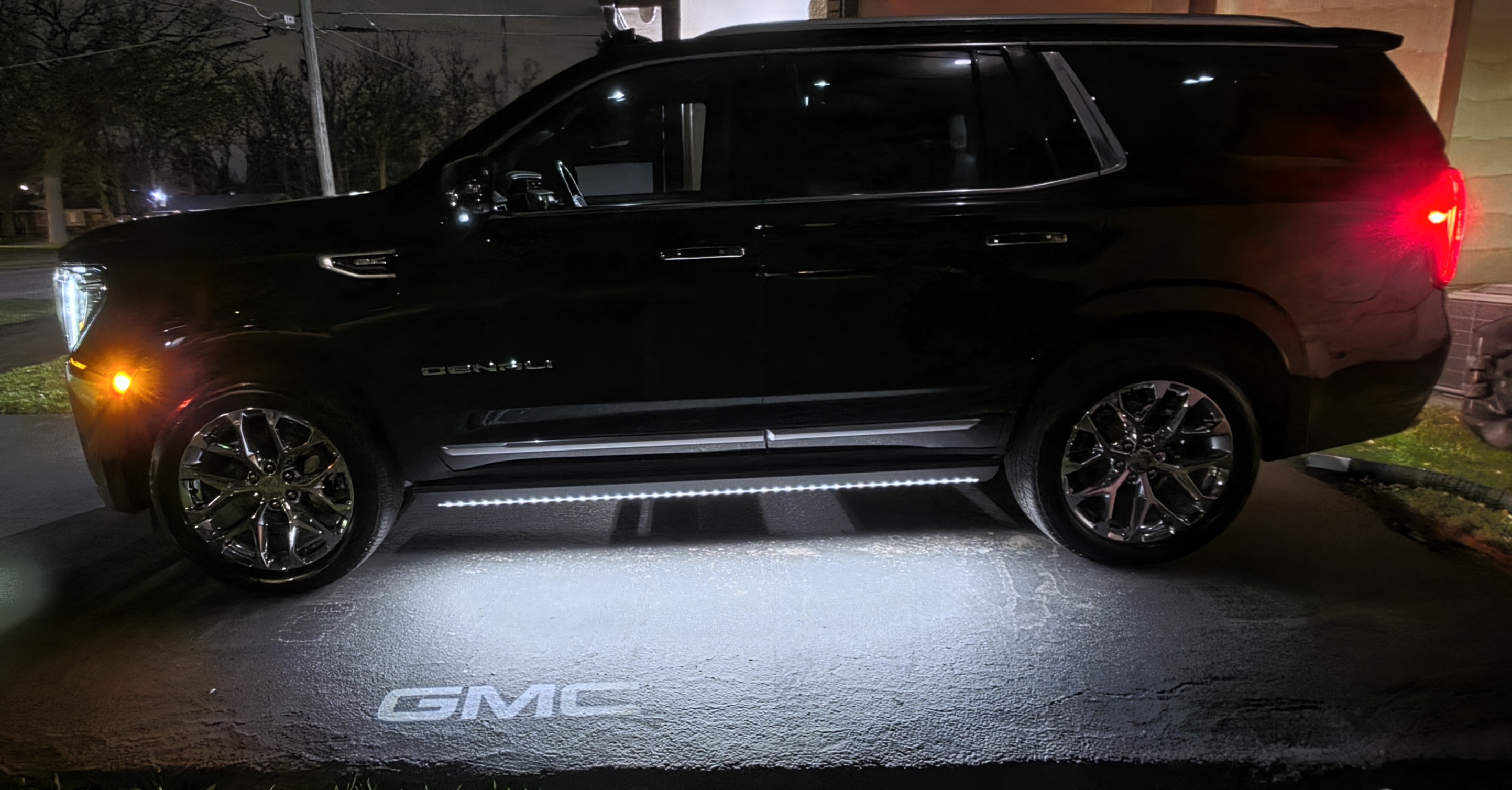 Used 2023 GMC Yukon Denali w/ Denali Reserve Package AWD/4WD image 23