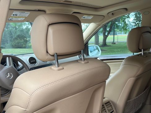 Used 2010 Mercedes-Benz ML 350 4MATIC image 11