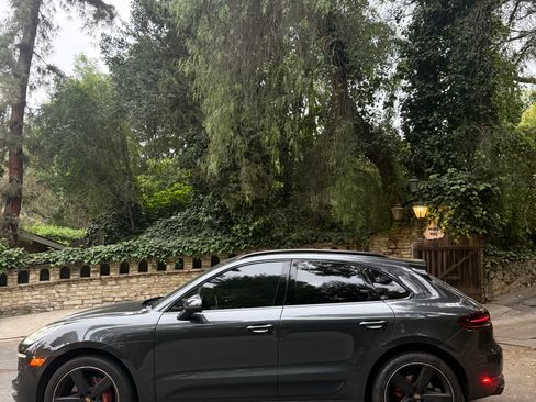 Used 2018 Porsche Macan GTS w/ Premium Package Plus image 5