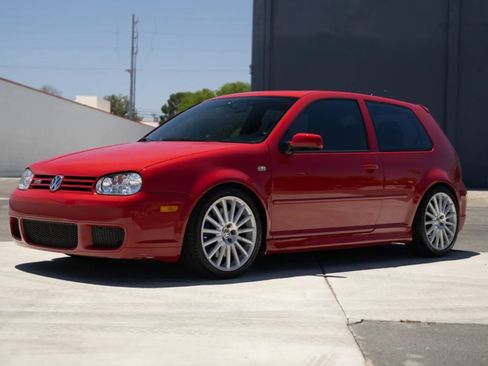 Used 2004 Volkswagen R32 image 1