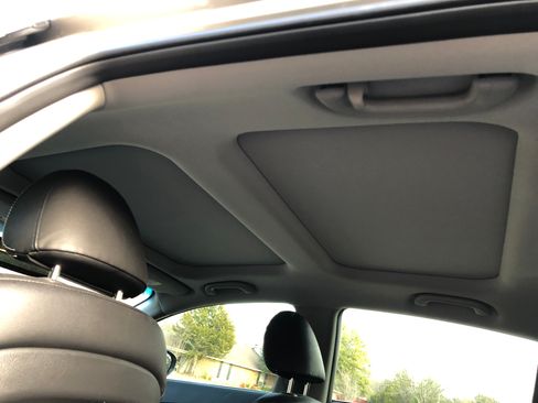 Used 2011 Kia Optima SX w/ Premium Touring Pkg image 9