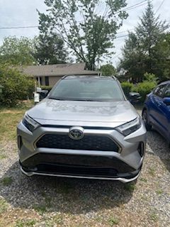Used 2025 Toyota RAV4 XSE w/ Weather Package AWD/4WD image 1