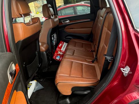 Used 2013 Jeep Grand Cherokee Overland image 5