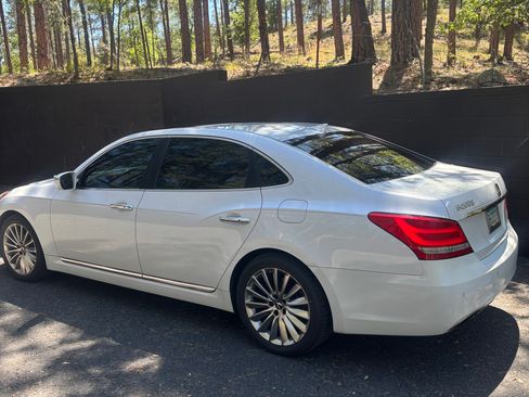 Used 2014 Hyundai Equus Ultimate RWD image 1