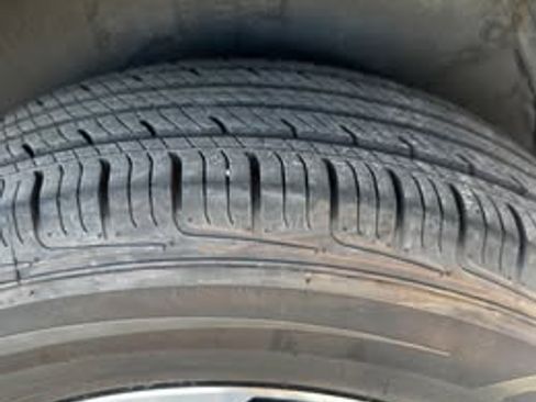 Used 2016 Toyota RAV4 XLE image 9