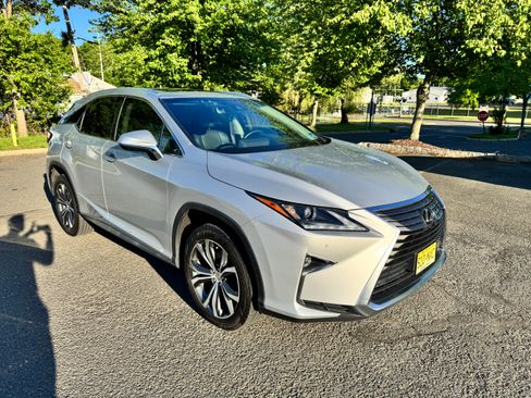 Used 2017 Lexus RX 350 AWD w/ Premium Package image 6