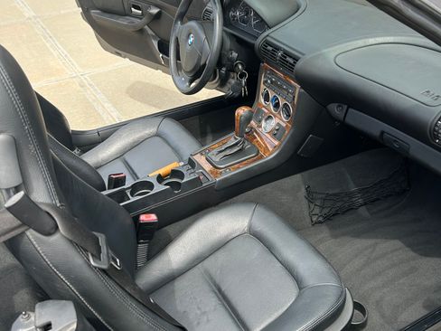 Used 2002 BMW Z3 3.0i RWD image 9