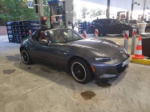 Used 2019 MAZDA MX-5 Miata RF Grand Touring w/ GT-S Package image 12