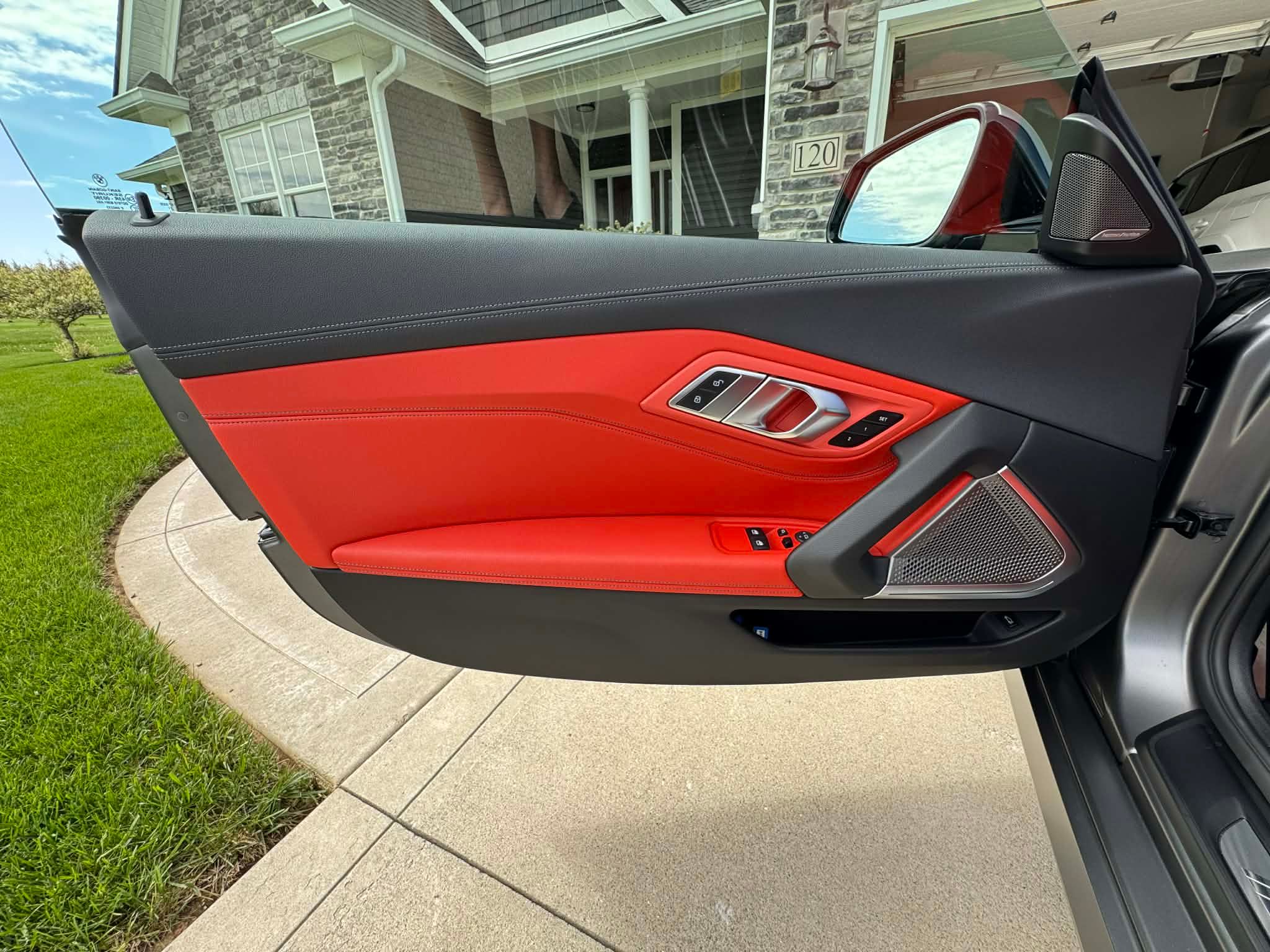 Used 2022 BMW Z4 M40i w/ Premium Package RWD image 18