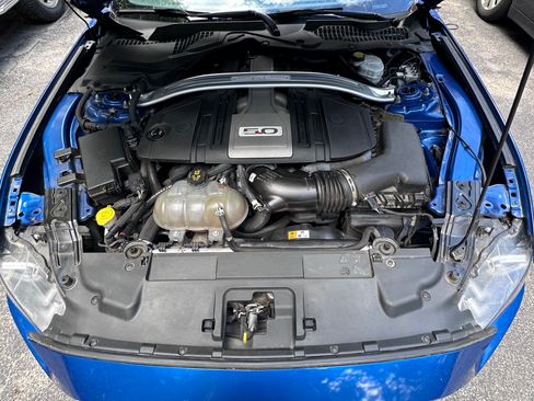 Used 2018 Ford Mustang GT w/ GT Performance Package RWD image 9