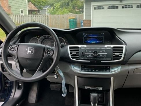 Used 2015 Honda Accord LX image 11