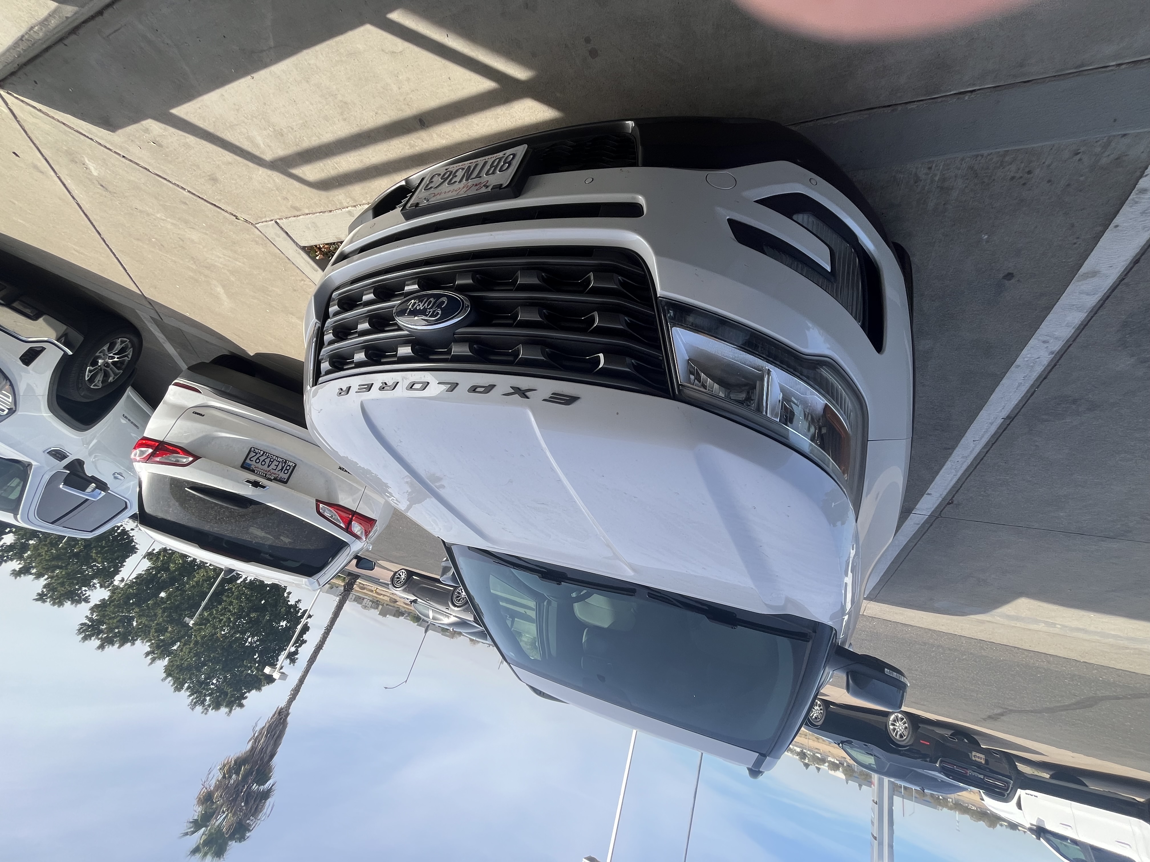 Used 2017 Ford Explorer XLT w/ Equipment Group 202A AWD/4WD image 1