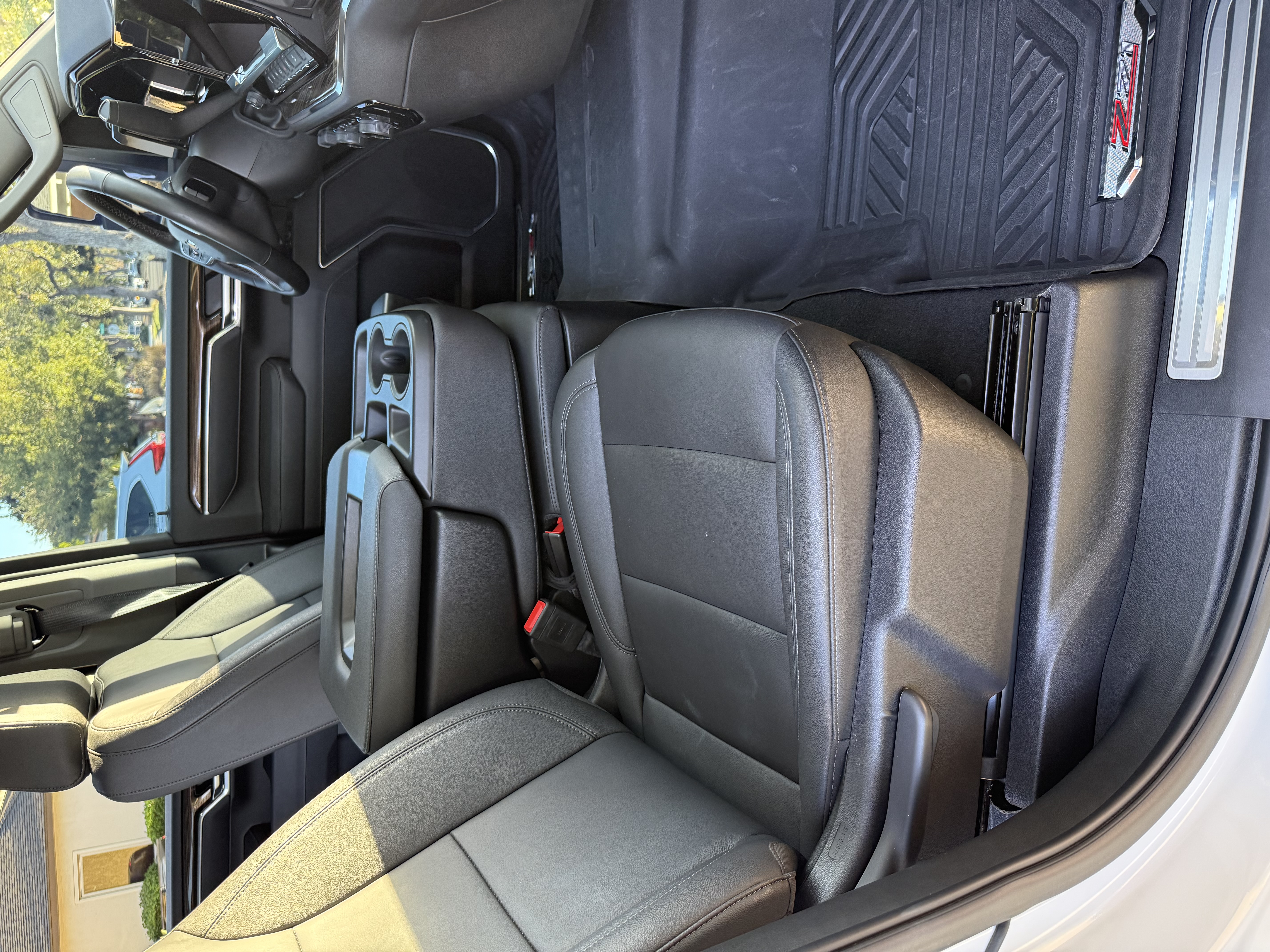 Used 2025 Chevrolet Silverado 2500 LT w/ All Star Edition AWD/4WD image 4