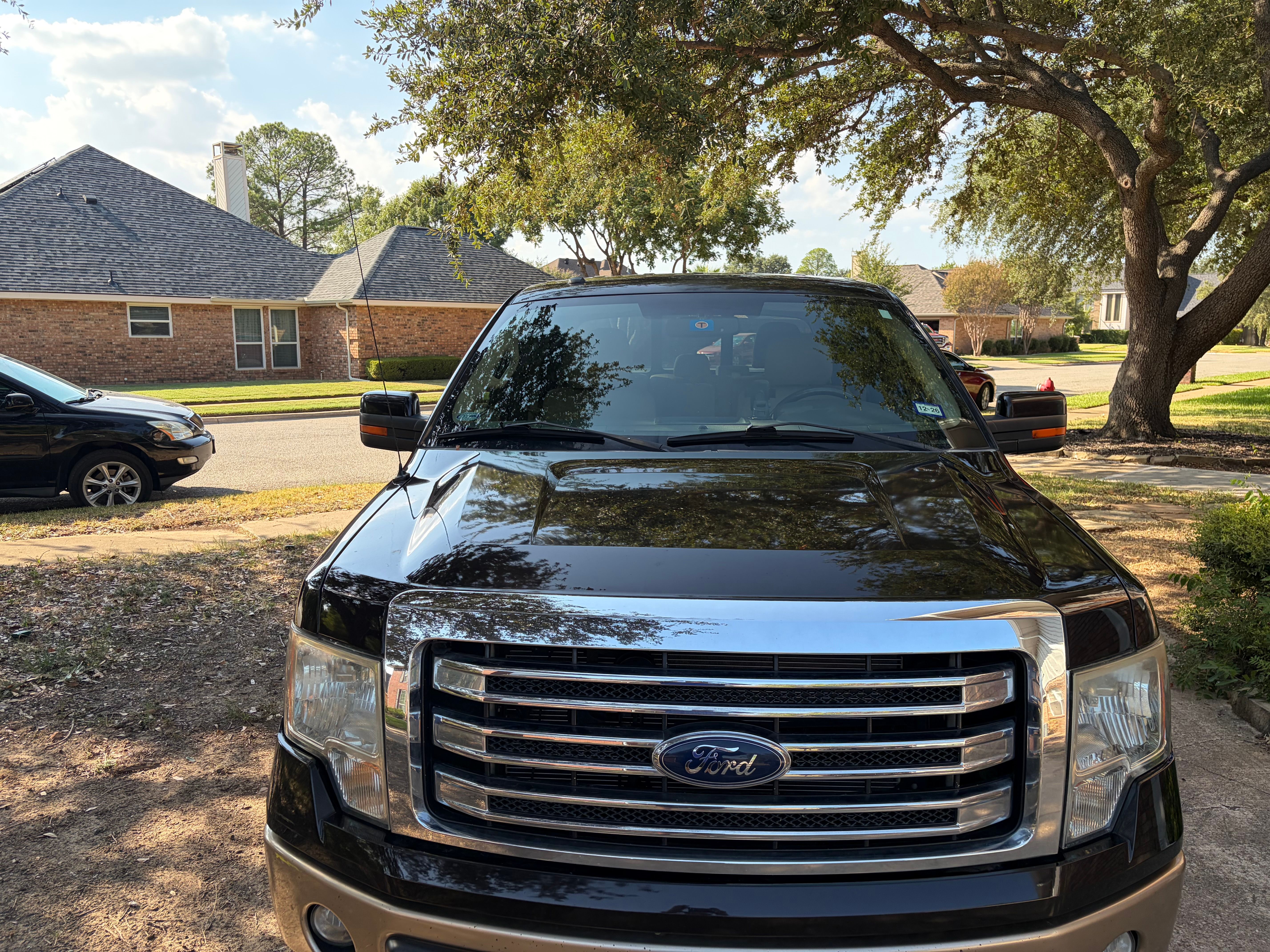 Used 2013 Ford F150 Lariat w/ Mid Equipment Group RWD image 2