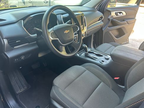 Used 2020 Chevrolet Traverse LS w/ LPO, Blackout Package image 6