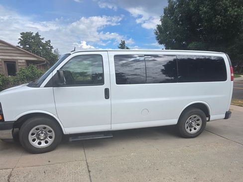 Used 2014 Chevrolet Express 1500 LT w/ LT Preferred Equipment Group image 2