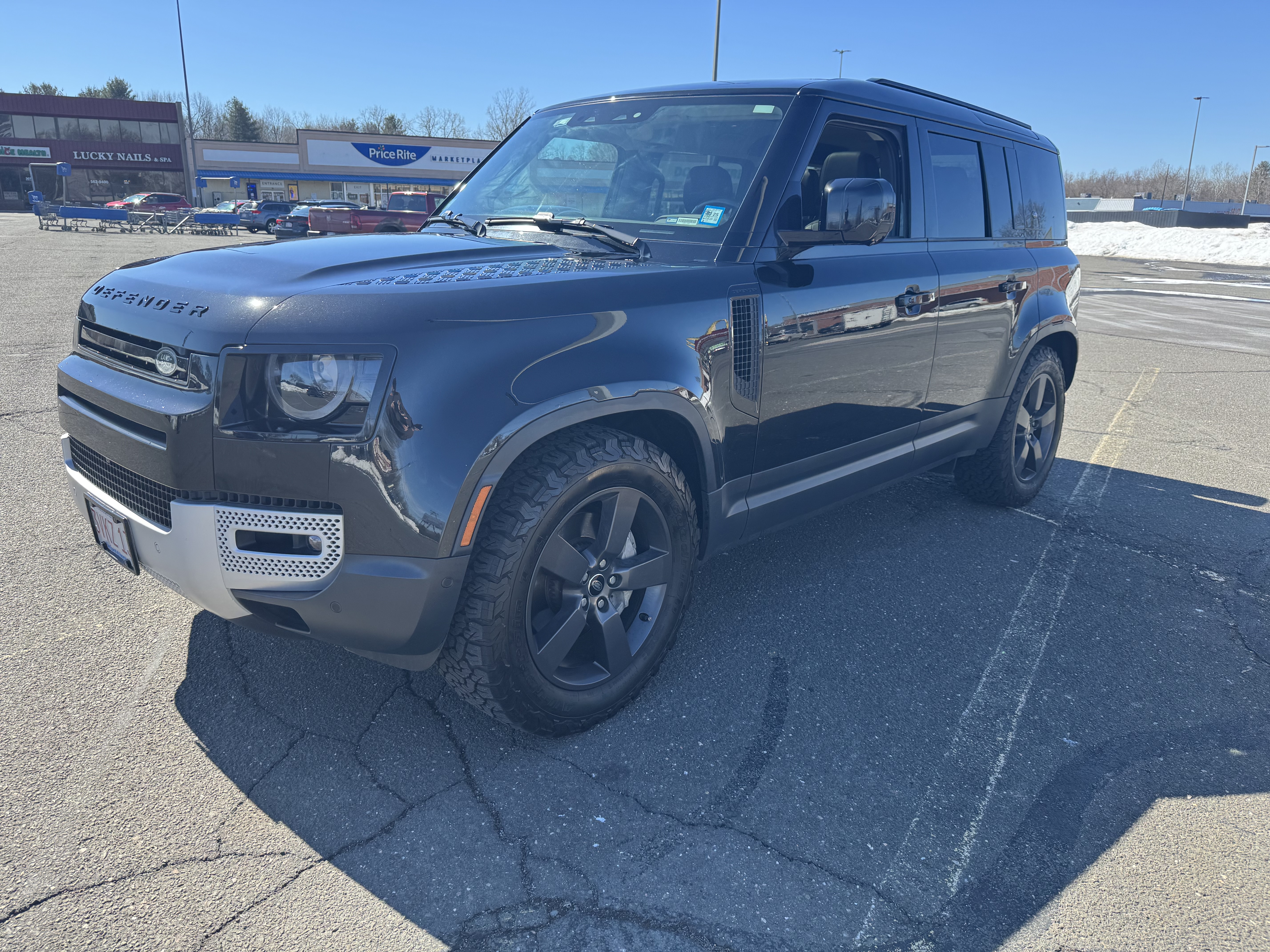 Used 2023 Land Rover Defender 110 SE AWD/4WD image 8