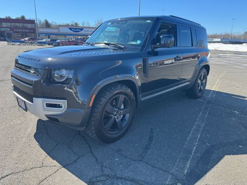 Used 2023 Land Rover Defender 110 SE AWD/4WD image 8