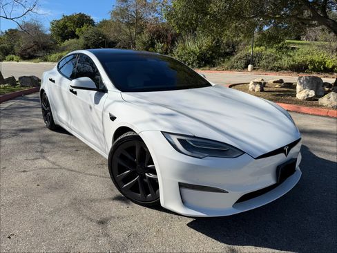 Used 2021 Tesla Model S Long Range image 2