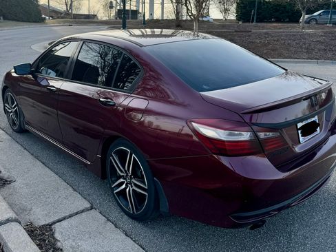 Used 2016 Honda Accord Sport image 6