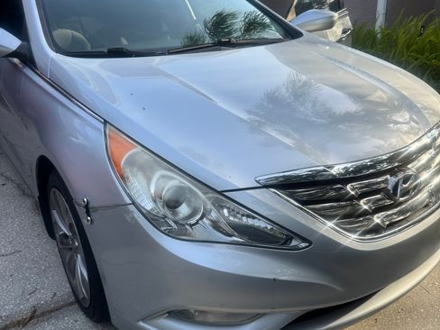 Used 2013 Hyundai Sonata SE w/ Navigation & Sunroof Pkg FWD image 17