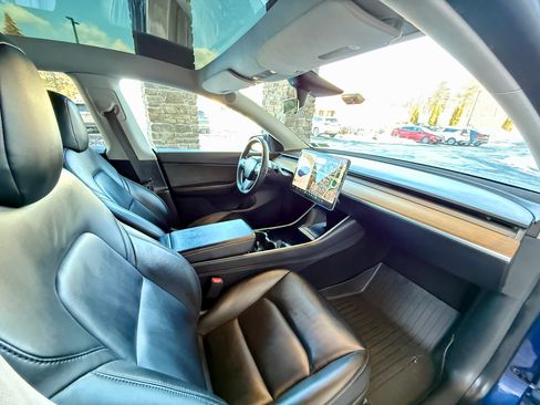 Used 2020 Tesla Model Y Performance image 18