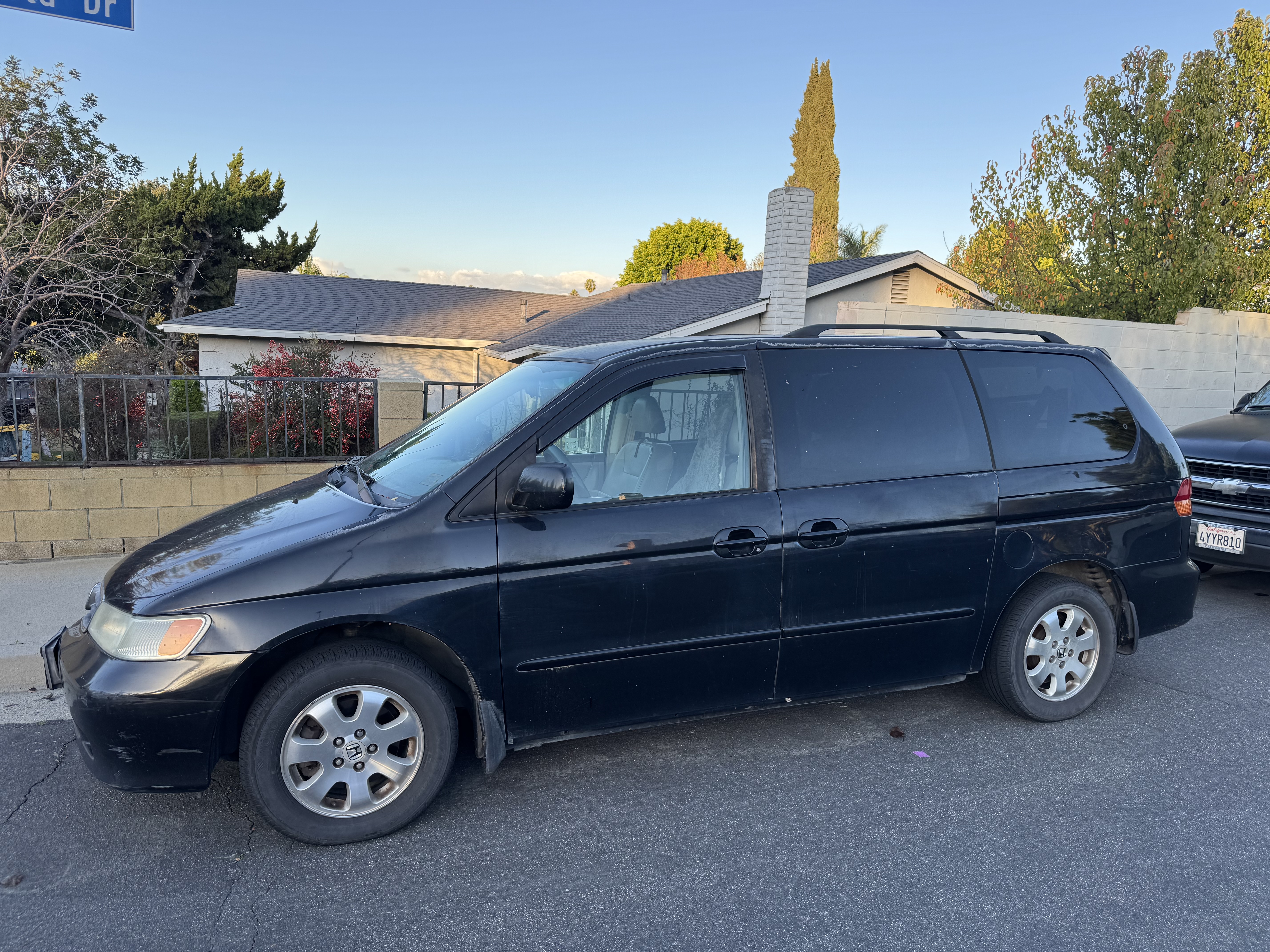 Used 2004 Honda Odyssey EX-L image 1