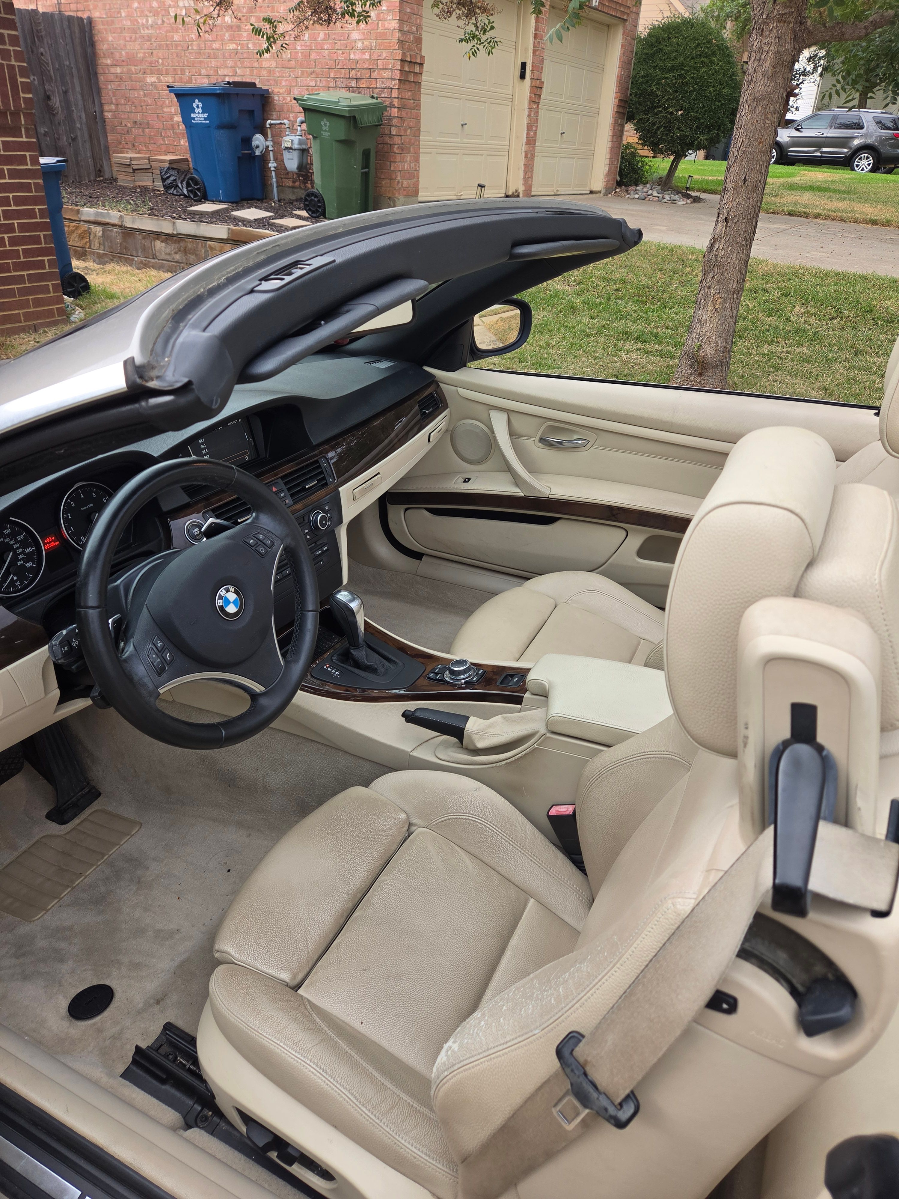 Used 2011 BMW 328i Convertible RWD image 12