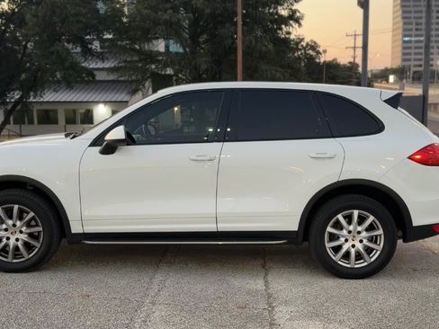 Used 2012 Porsche Cayenne AWD/4WD image 1