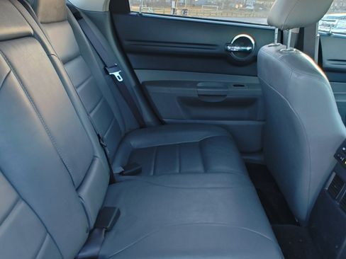 Used 2005 Dodge Magnum R/T w/ Convenience Group II image 19