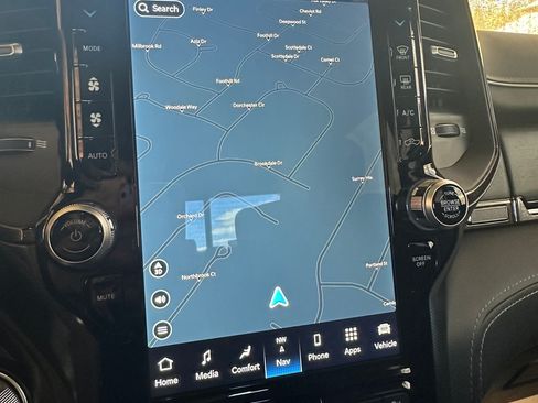 Used 2022 RAM 1500 Limited image 15