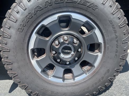 Used 2024 Ford F250 Lariat w/ Lariat Ultimate Package image 11