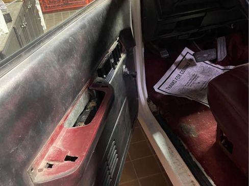 Used 1994 Chevrolet Silverado 1500 2WD Regular Cab image 16