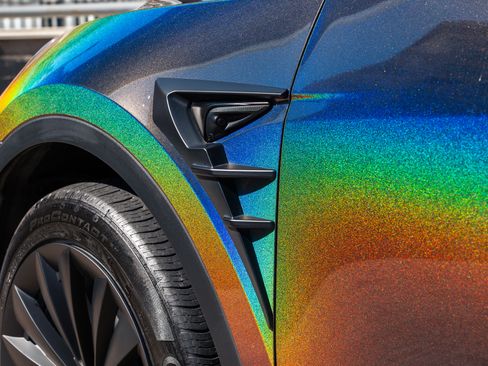 Used 2022 Tesla Model Y Long Range image 9