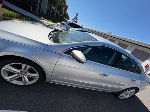 Used 2013 Volkswagen CC Sport FWD image 6