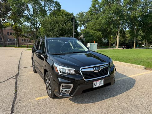 Used 2019 Subaru Forester Limited AWD/4WD image 9