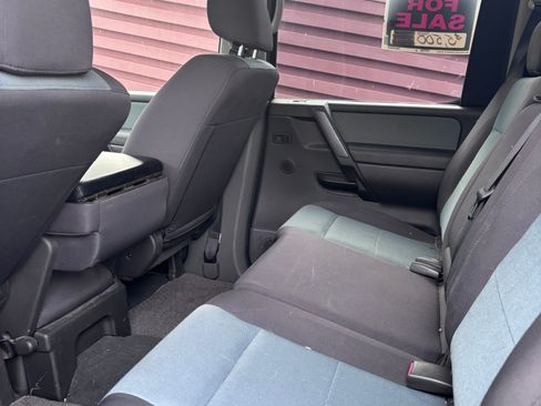 Used 2007 Nissan Titan XE w/ Preferred Pkg image 4
