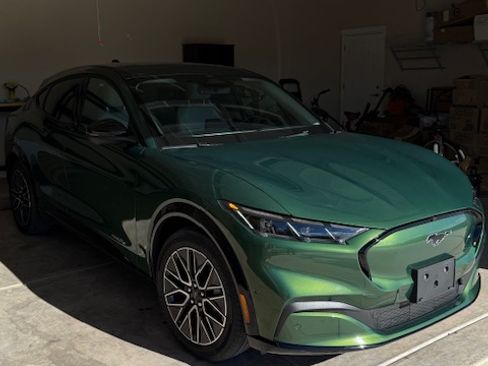 Used 2024 Ford Mustang Mach-E Premium image 5