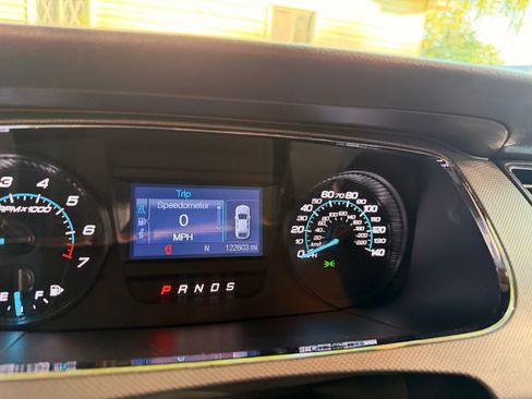Used 2017 Ford Taurus SE FWD image 14