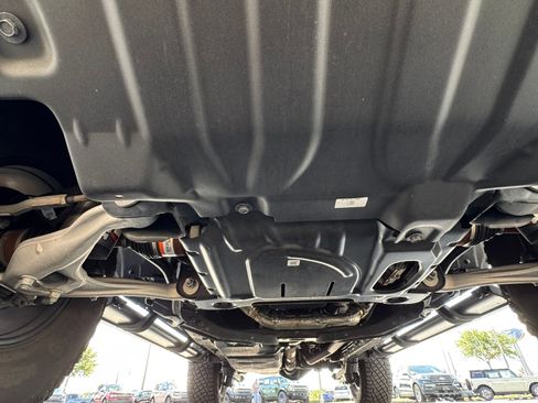 Used 2023 Ford Bronco Wildtrak image 15