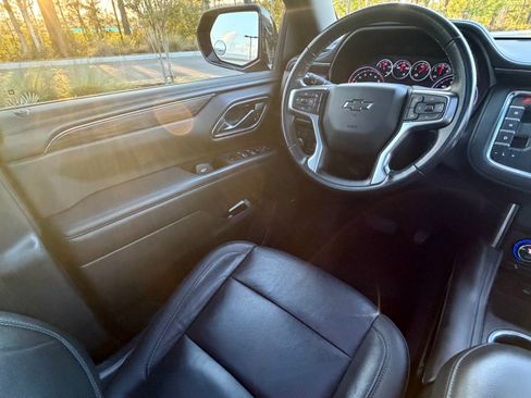 Used 2021 Chevrolet Tahoe LT w/ Max Trailering Package AWD/4WD image 17