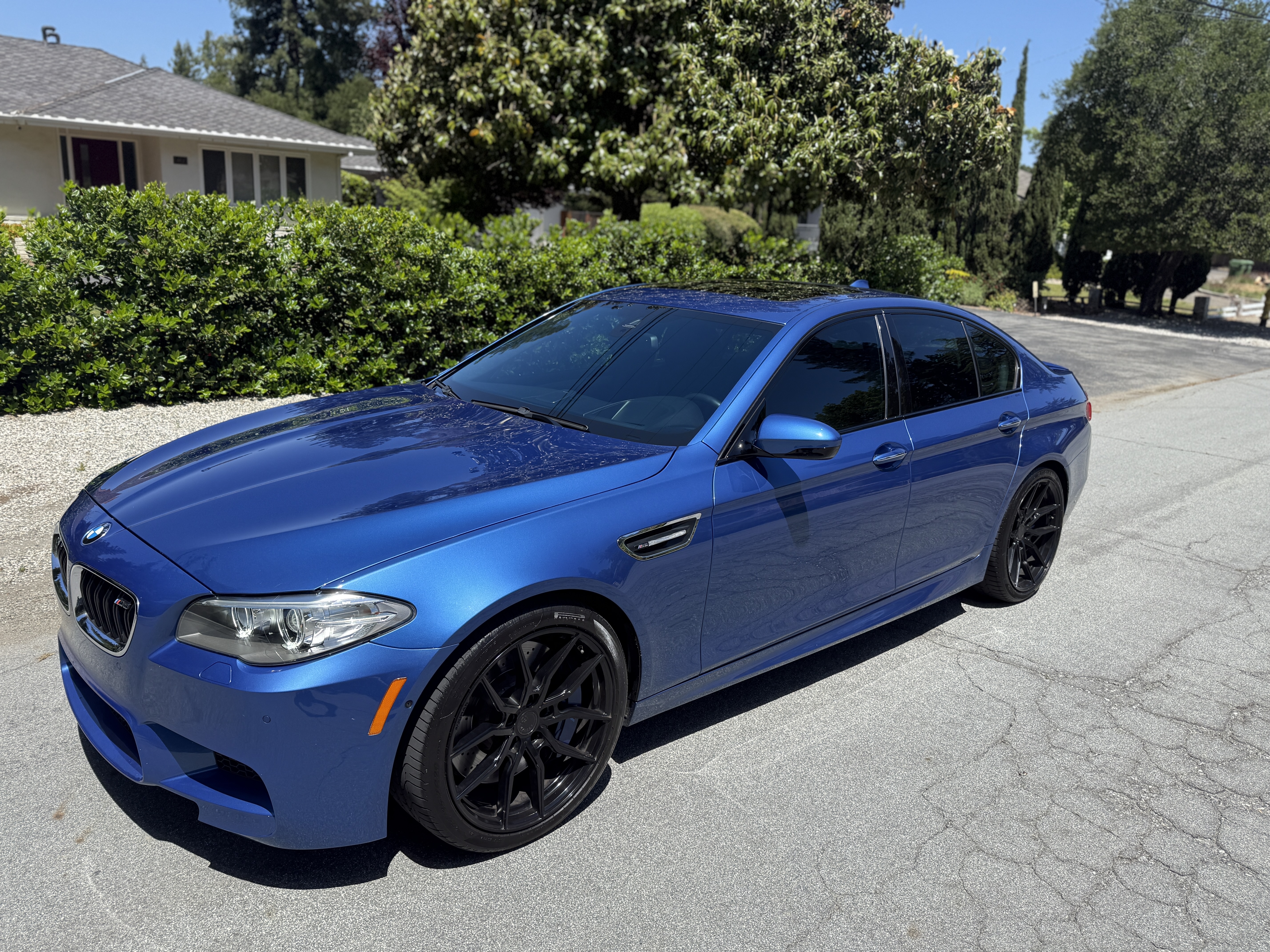 Used 2014 BMW M5 RWD image 30