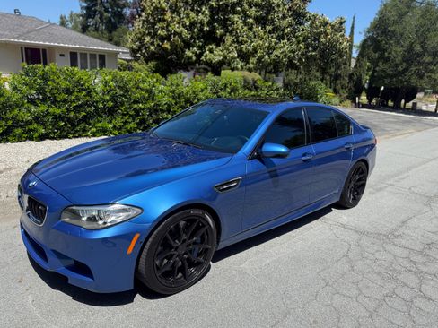 Used 2014 BMW M5 RWD image 30