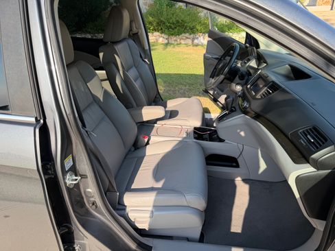 Used 2012 Honda CR-V EX-L image 19