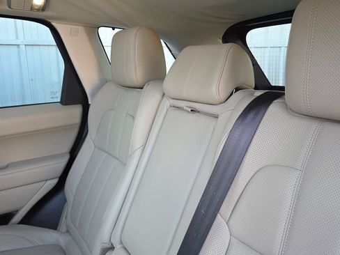 Used 2014 Land Rover Range Rover Sport HSE image 5