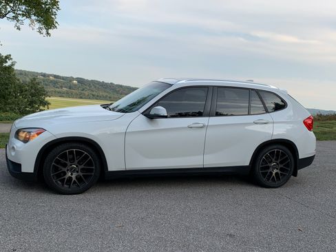 Used 2014 BMW X1 xDrive28i image 2